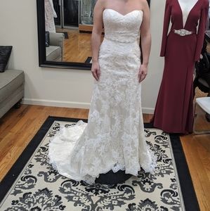 Strapless wedding dress size 4
